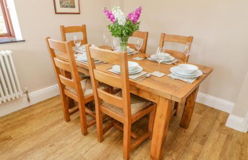 Dairy Cottage - Photo 11