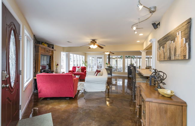 Grand Dream Vacation Home in Nashville 7+ beds! - Photo 20