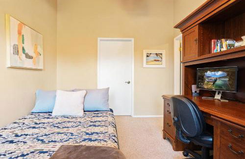 Chic Retreat Ping Pong, Bonfires and Patio Leisure - Foto 59