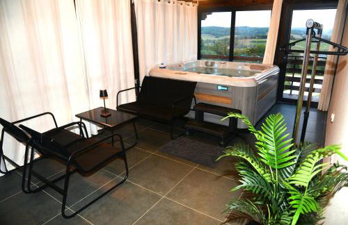 Natura Lux Holiday House with Pool and Jacuzzi - Foto 49