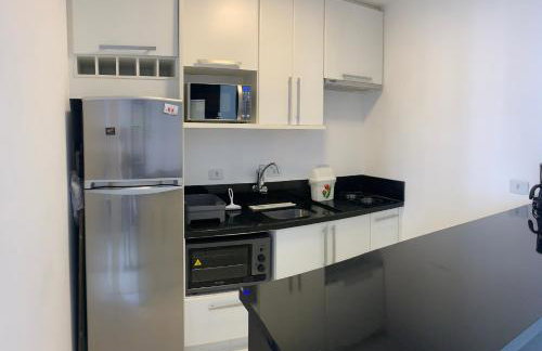 1103- Apartamento Encantador, amplo e decorado, mobiliario moderno, cozinha completa com utensílios , Excelente vista da cidade e localização privelegiada no bairro Bigorrilho - Photo 31