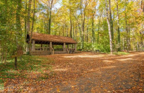 Winston Sleeps 16 - 2 Kitchens - Photo 41