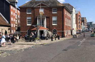 The Old Custom House - Photo 1