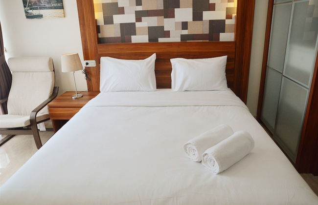 Warm and Best Studio Menteng Park Apartment - Photo 9