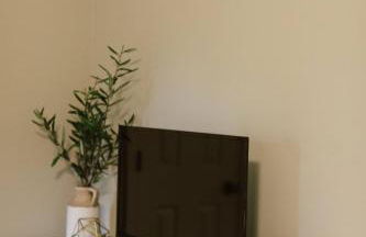 ~ The Cozy Farmhouse ~ | Sleeps 10+ | Farm Views - Foto 30