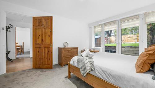 Two Bedroom House by Brookland Stays Serviced Accommodation Short Lets Middleton with Free WiFi - Foto 3