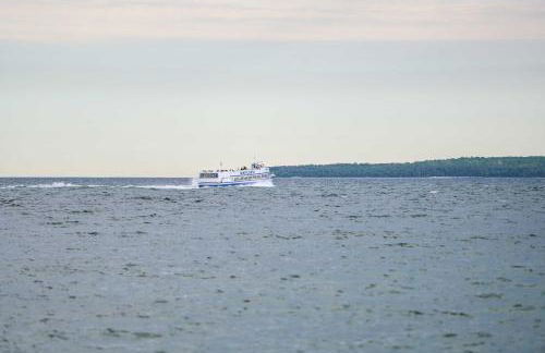 Walkable St Ignace Condo with Lake Huron Views - Foto 27