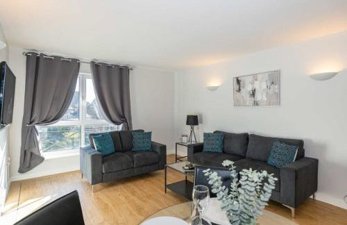 Cotels Centro Budget Busting Apartments! CENTRAL LOCATION, PARKING, FIBRE WIFI, SMART TV, FULLY EQUIPPED KITCHEN - Foto 1