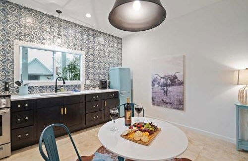 Stonewall Bungalows - Sleeps 15 - Foto 7