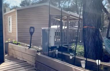 Bungalow confortable à Nans-les-Pins avec piscine partagée - Photo 6