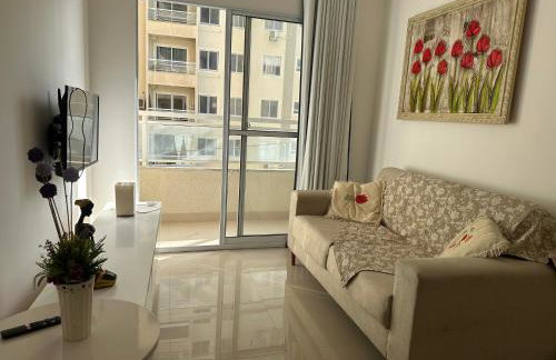 Apartamento próximo a praias , restaurantes,shopping, bares, lojas , hospitais , farmácias - Foto 1