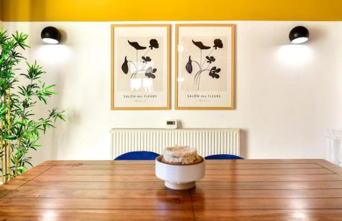 Stylish 3 Bed Home with Parking! - Photo 27