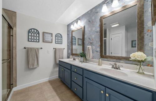 Bluebird Sanctuary w Stunning Sunset Views Sleeps 28 - Foto 59