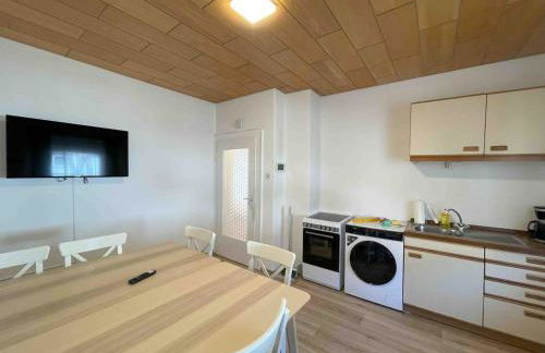 SAD242 Große Monteurwohnung Übergangswohnung - Foto 2