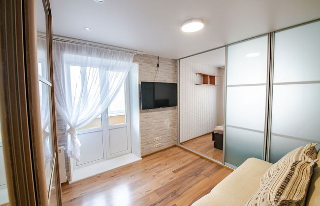 Apartment on Leonova 21A - Photo 4