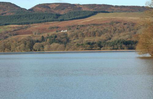 The Old Barn - cottage with spectacular lake view - Foto 6