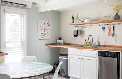 Modern Mid-Century Downtown AC Walkable - Photo 13