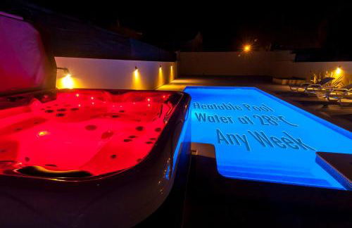 villa Aqua-Jacuzzi-heatable pool-sauna-gym-snooker - Foto 1