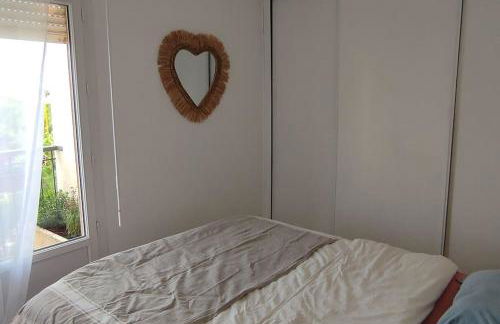 Joli F2 45m2 parking privé proche tram ligne 1 et 2 - Photo 7