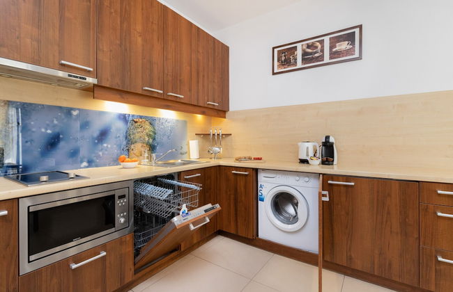 Willa 4 Pory Roku Apartment by Renters - Photo 17