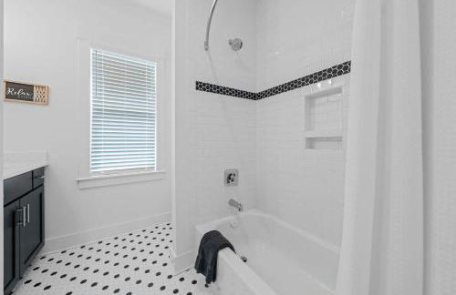 Cozy King Suite Retreat near Wilmington Riverwalk - Foto 30