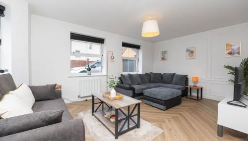 Large Modern Home, Free Parking, Families and Contractors Welcome - Foto 2