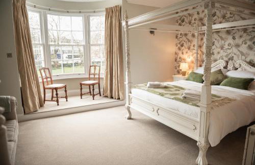 5 Bed Luxury Townhouse with Hot Tub, Rooftop Terrace, Perfect for Groups, Near Cruise Terminal - Foto 6