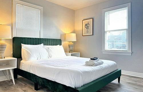 Vintage Vibes Modern Comfort 2BR for 6 Guests - Foto 35