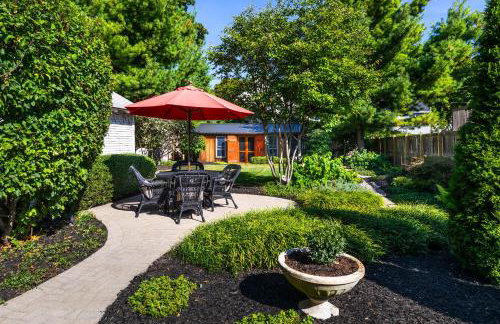 Charming Geneva Cottage Walk 4 Blks to Downtown - Foto 29