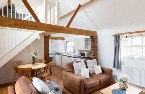 The Dairy - Spacious 3 bed barn in Sidlesham - Photo 9