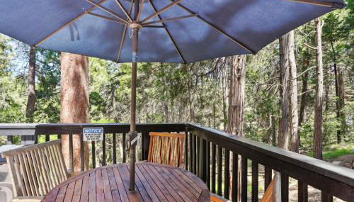 Twin Peaks Vacation Rental with Hot Tub! - Foto 2