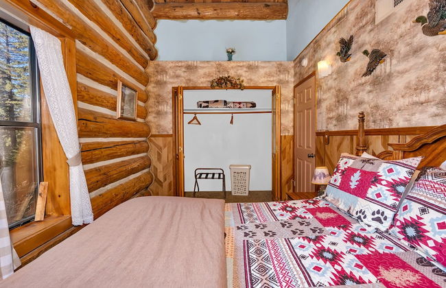 The Log Home Quintessential Log Cabin in Ynp! - Foto 13