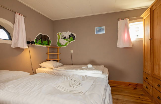 Welcoming Holiday Home With Garden - Photo 1