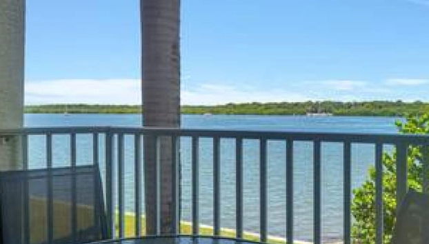 The Bayview a Quaint 1 1 Balcony on the bay - Foto 3, Habitación