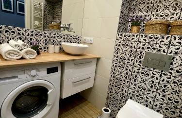 Apartamenty 7 Kamienic 29 lok 2A vis a vis Jasnej Góry - Photo 42