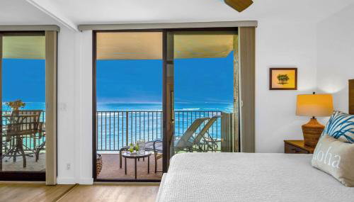 Oceanfront Modern Coastal Remodel - Serene Sunsets & Relaxation on Large Lanai - Foto 3