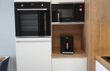 Private Apartment, Aircondition, HD TV pl & de, WiFi, Garage, fully equipped, near beach - Foto 16