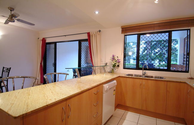 The Mediterranean Beachfront Apartments - Foto 13