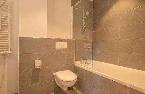 Grand Paradis- Modern 3 bedroom apartment with spectacular views - Photo 11