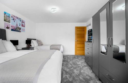 5 bedroom house Solihull 10 mins drive from BHX & NEC Private off road parking - Foto 25