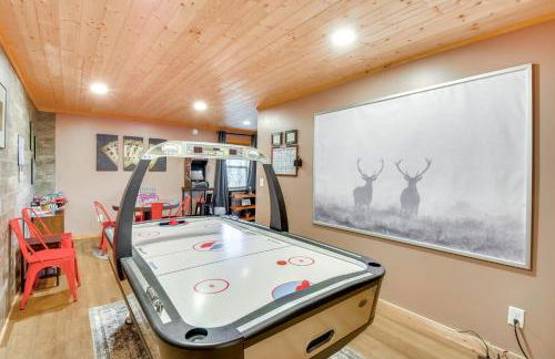 Lakemont Mountain Cabin with Game Room and Hot Tub! - Foto 19