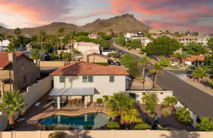 Game Room Resort Pool HotTub Modern Desert Oasis - Foto 4