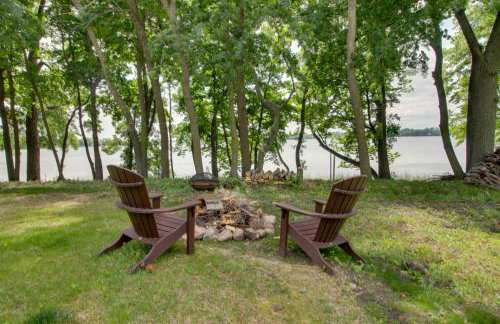 Pet Friendly Lakefront Home Dock, Kayaks and More! - Foto 37
