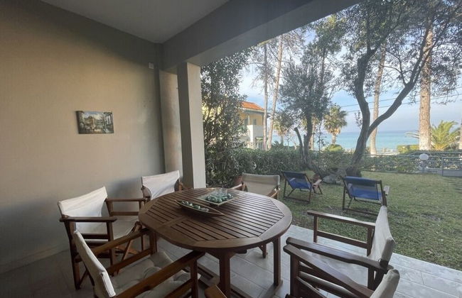 Stay at Beachfront Villa Lilia in Pefkohori, Halkidiki for a Dreamy Vacation - Foto 37