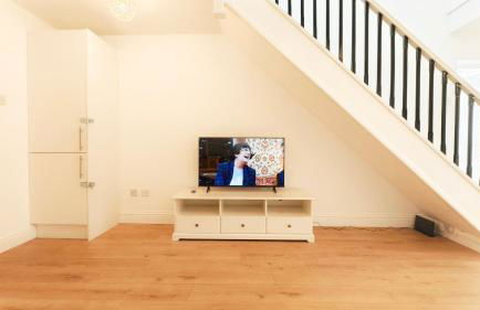 Colindale Garden with 2 parking spaces - Foto 7