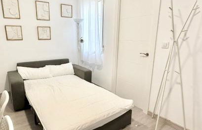 Metro Avenida de América 11 AMCH Hospedaje - Photo 35