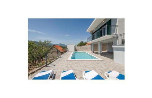 Beautiful Apartment In Omis - Photo 6