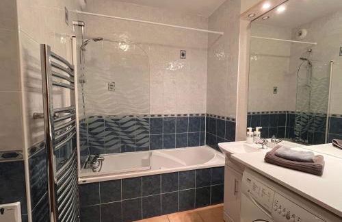 Stunning view and spacious terrace 200m from gondola - Foto 9