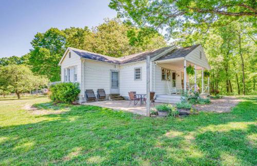 Redwing Farm Cottage - Mountain Views and Firepit! - Foto 15