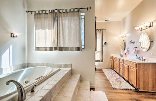 Spacious Flagstaff Home with Fire Pit and Game Room! - Foto 16